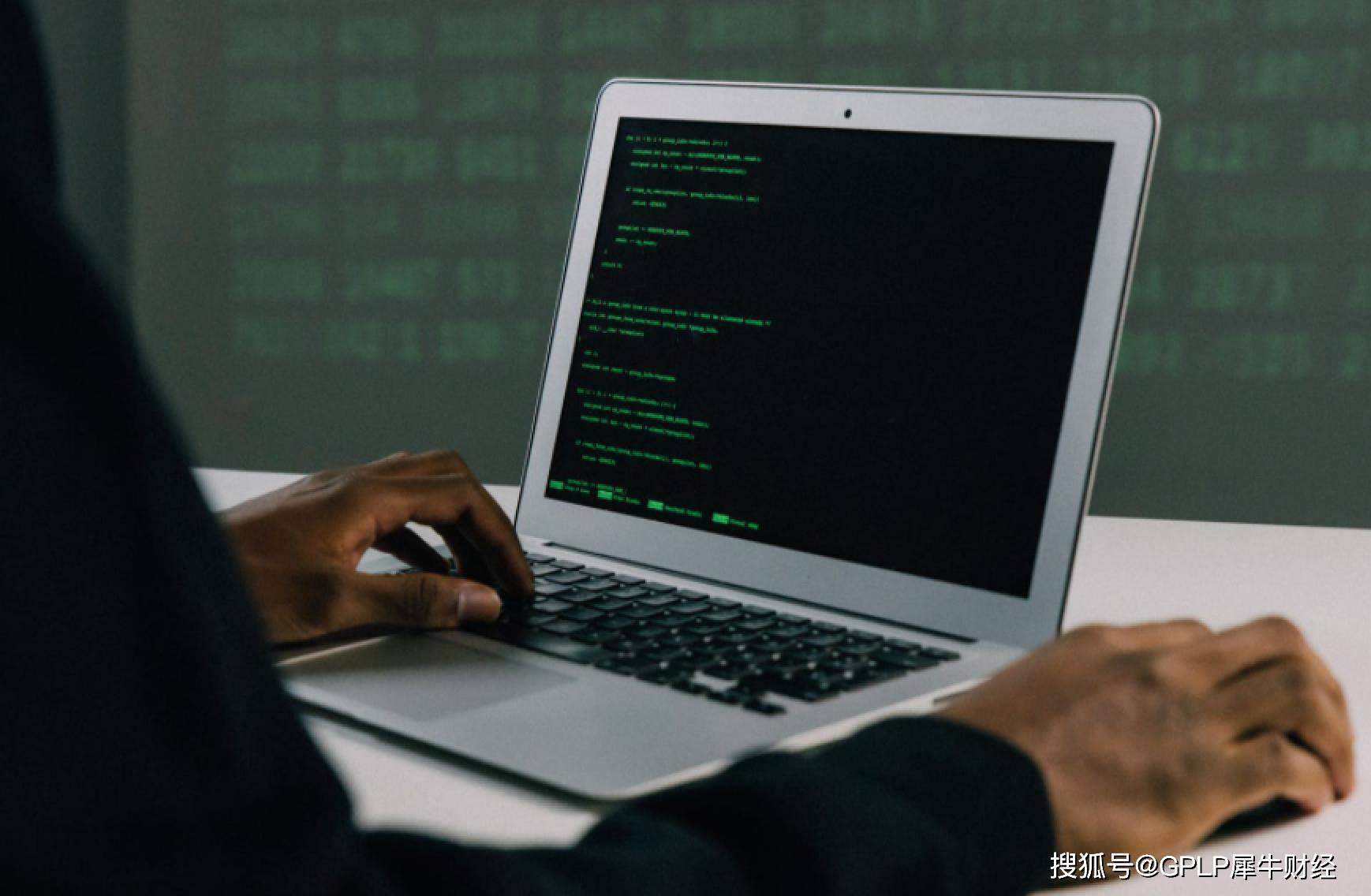 一个润和软件半部上市公司违规操作指南 采购