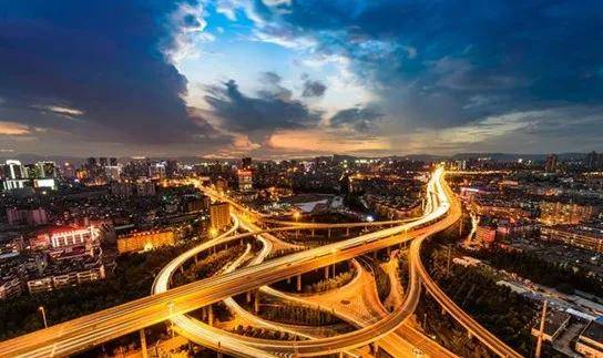 仙桃什么时候gdp超过恩施_夏季国内最值得去的7个避暑旅行地(3)