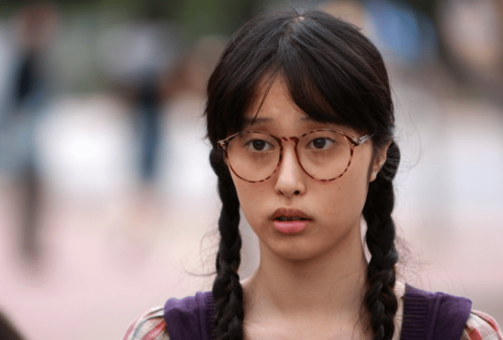 13年前"林无敌"爆火,却因一条动态得罪张艺谋,她现在怎么样了_李欣汝