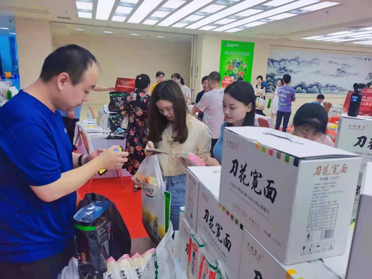 黑龙江佳木斯好粮油福州地推活动首日销售火爆