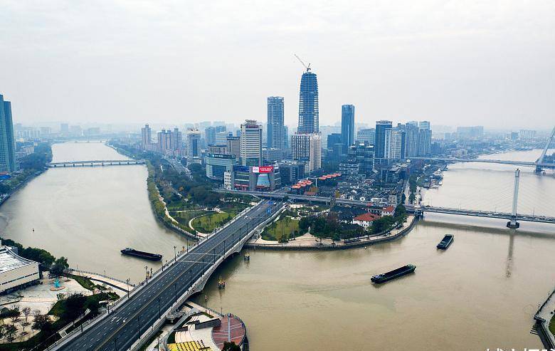 原创一对在宁波创业的青岛夫妇他们眼中的这2座城市差别有多大