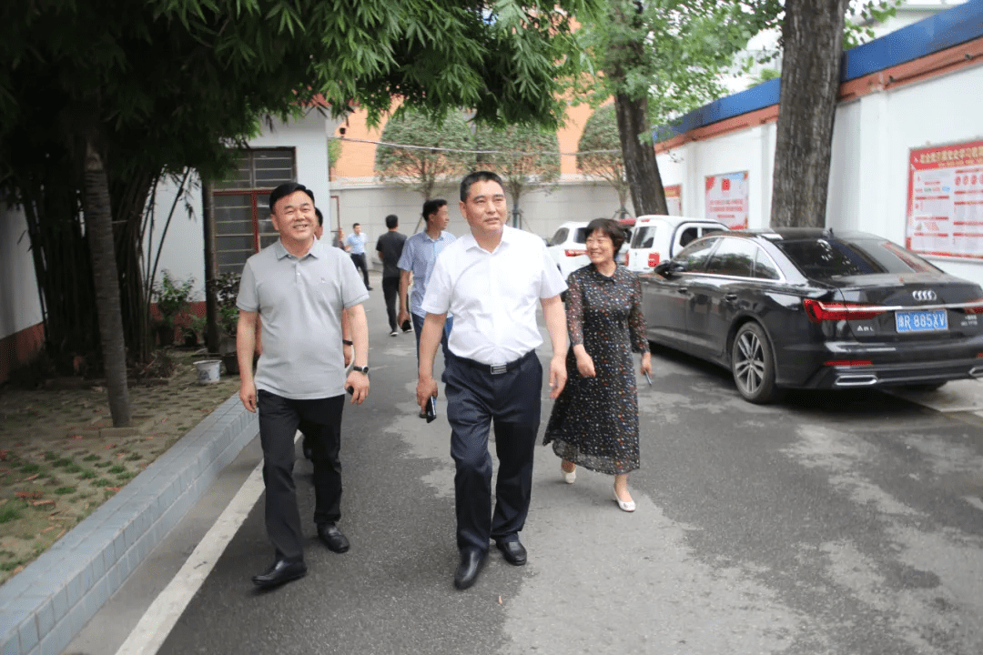 卧龙区长杜勇调研校外培训机构等专项治理工作