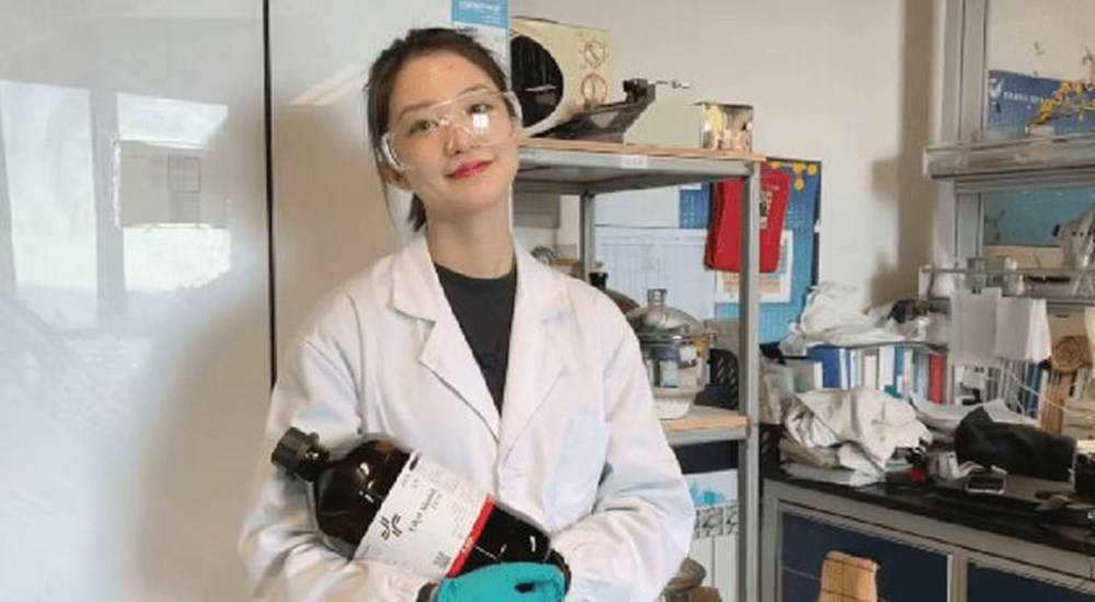 原创河南女孩数学满分总分643分开心比耶撞脸周冬雨有颜有才