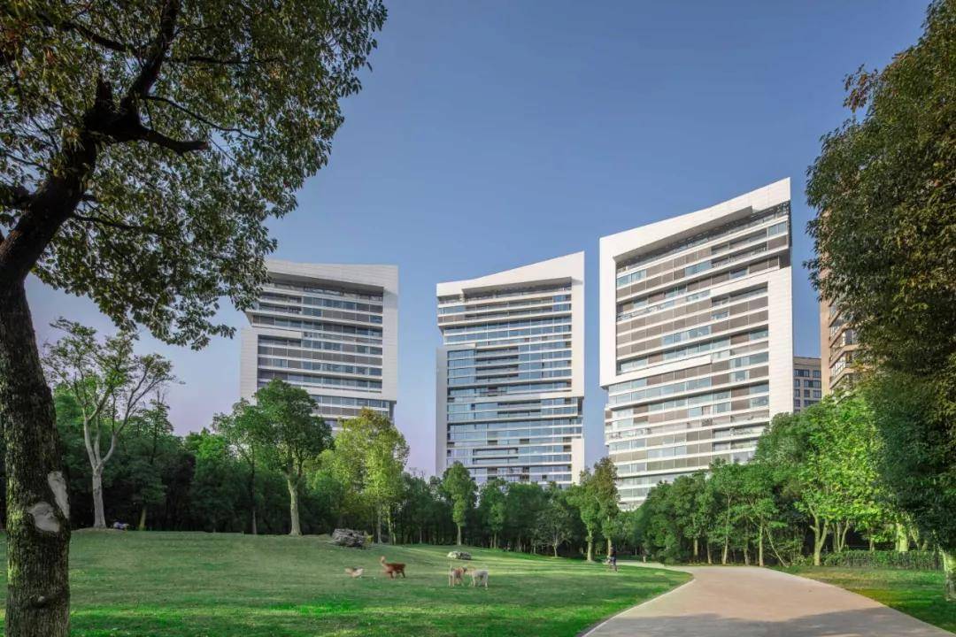 上海普陀区中鹰黑森林11号怎么样价格卫星地图户型图售楼电话