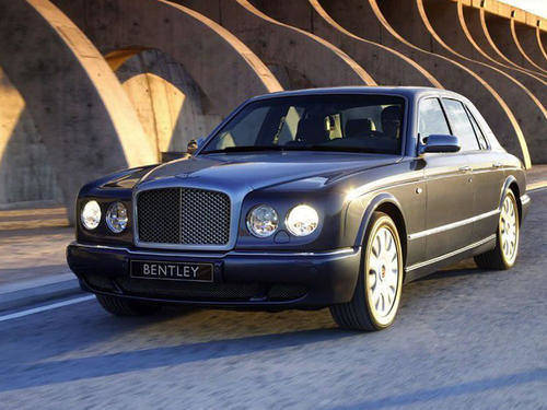 29年前的宾利雅致728车漆依旧如新车内还有一部诺基亚