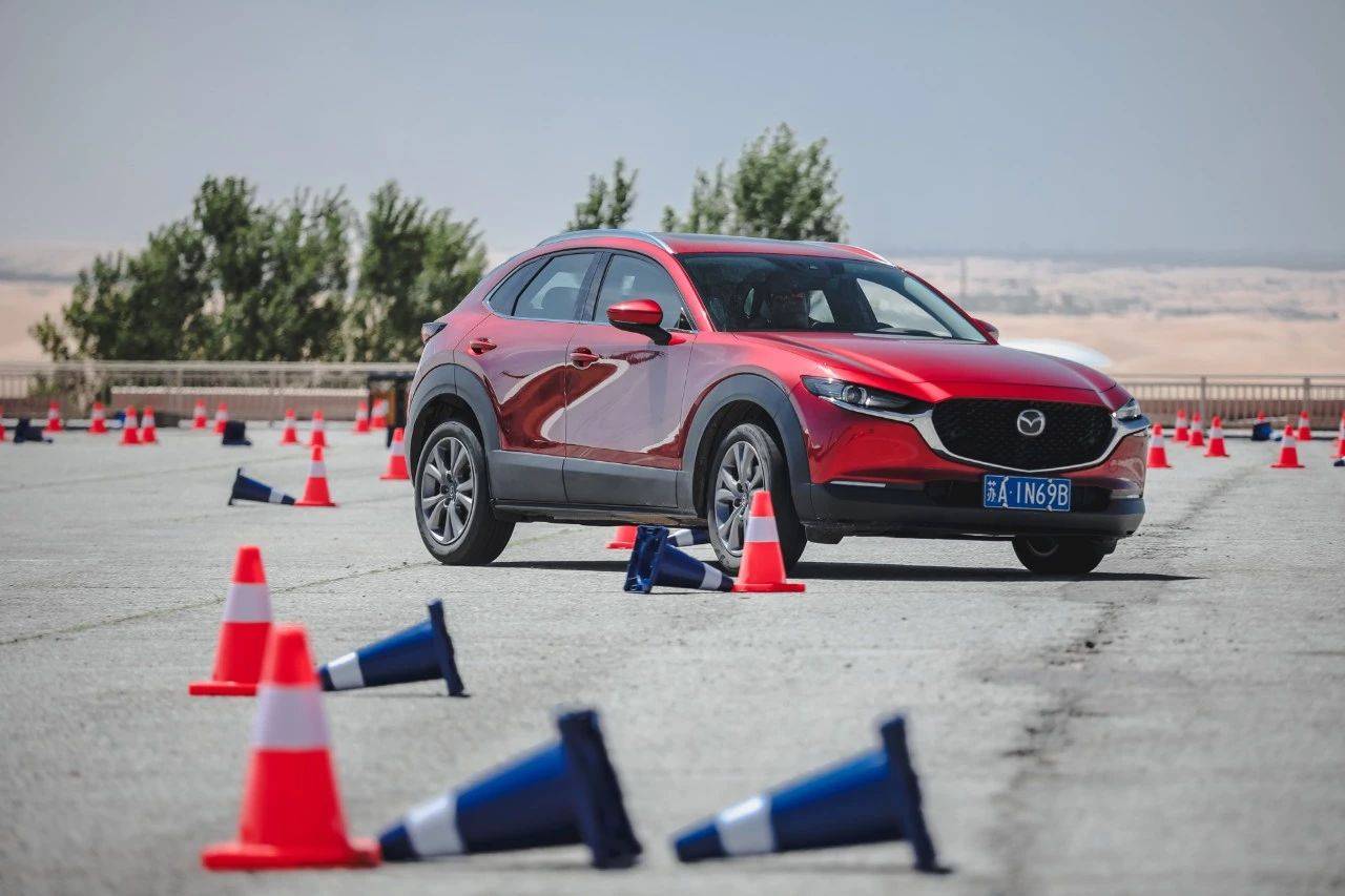 新车小红椒马自达cx30升级更受小姐姐的欢迎了