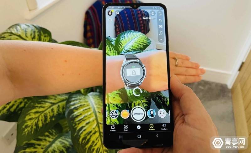 iPhone|本周大新闻｜苹果用iPhone捕获光场，Facebook把AR眼镜放进帽子里