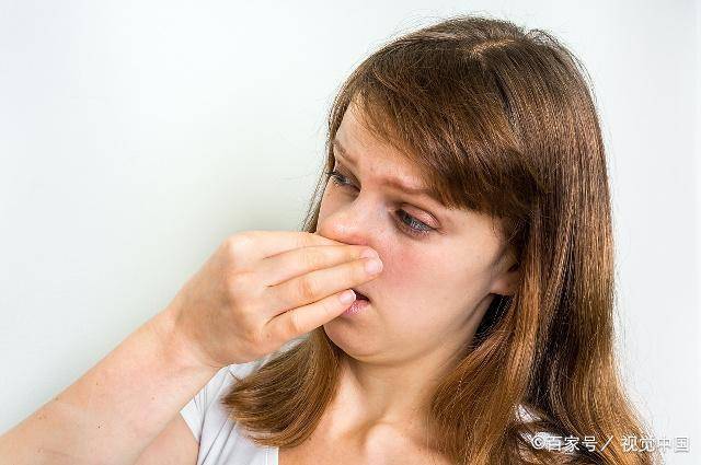 生活|身体两处发出“臭味”，可能肝脏在“呼救”，早调理早健康