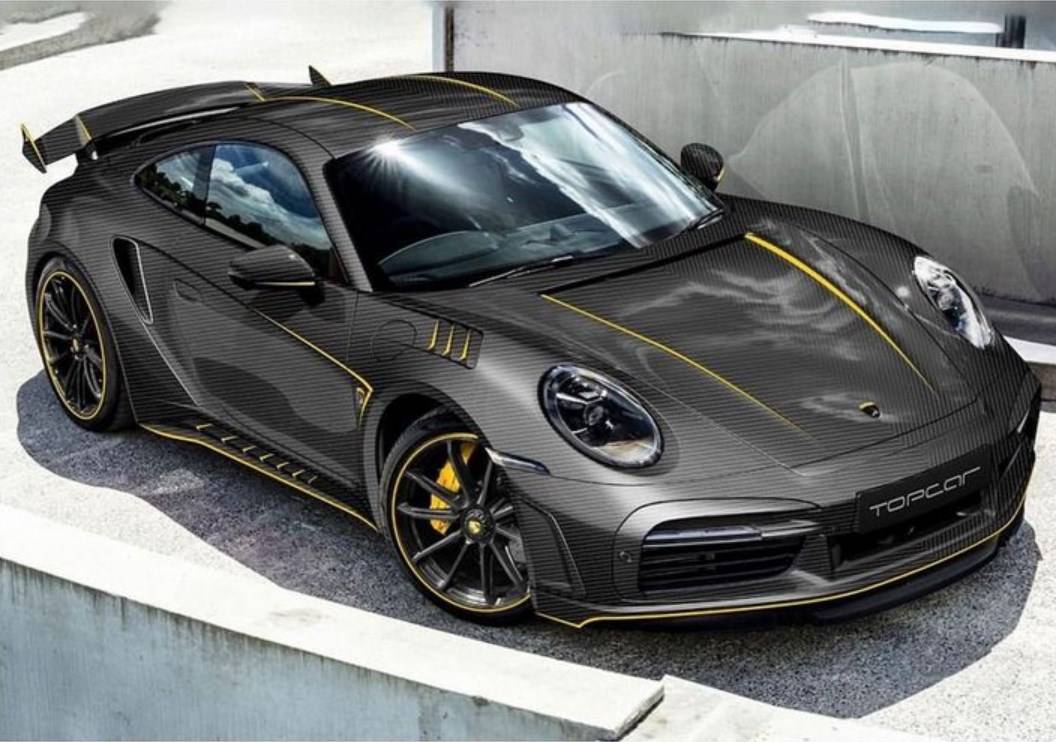 stinger碳纤维套件几乎覆盖了保时捷992 turbo s的整个车身,整体视觉
