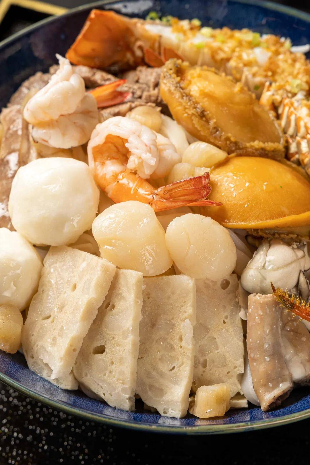 「天德广场」,广州人的吃喝玩乐指标!一到晚上就变脸._美食