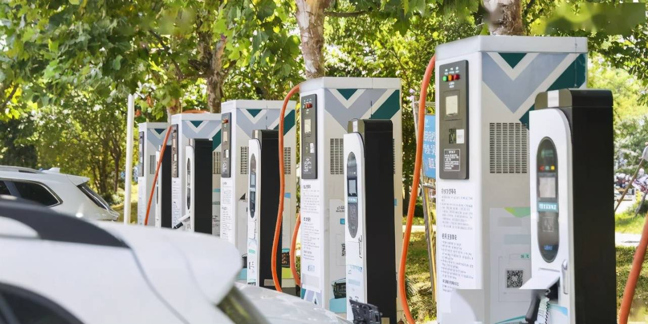 注意啦北京停车新规七月实施无故占用充电车位将加价收费