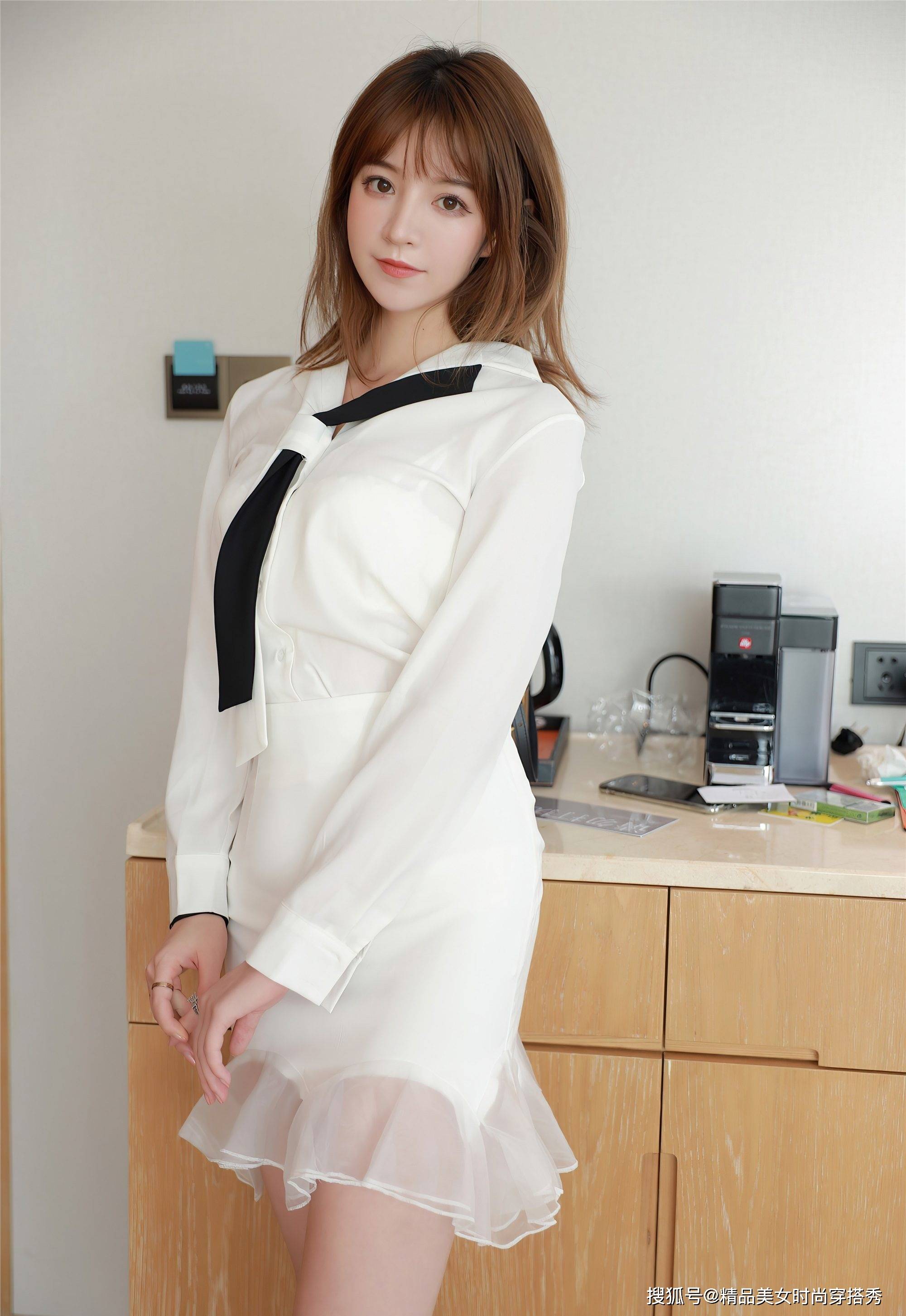 上装|白色套装优雅迷人，备受瞩目，无论是上班、约会统统都能轻松搞定