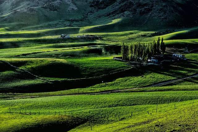 【收藏篇】伊犁最美的52处绝色美景