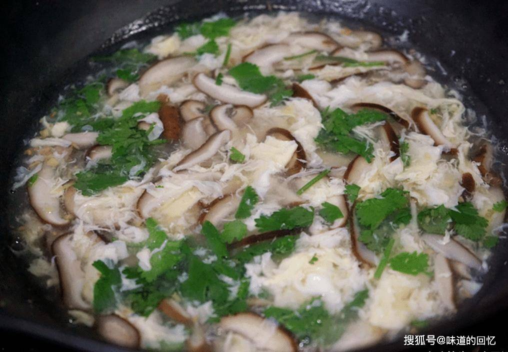 香菇搭配鸡蛋一起吃,你们学会这道香菇蛋花汤的具体做法?