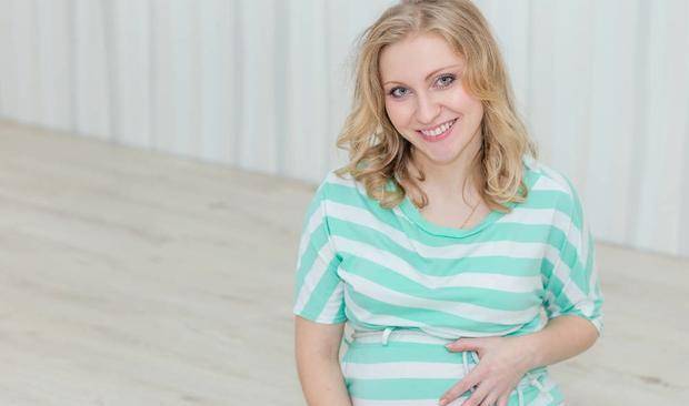 谢依霖|二胎妈妈太不易：谢依霖怀二胎，肚子里一个，怀里抱一个，心疼