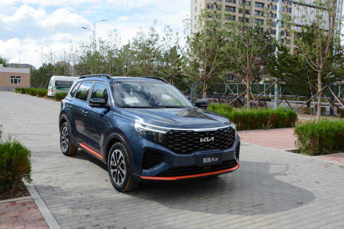 彪悍的人生不需要解释试驾东风悦达起亚智跑ace