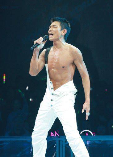 自律|59岁刘德华一日三餐曝光,看完食谱后,网友直呼:做不到啊