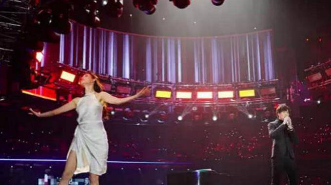 如何成为明星伴舞 4d63396a173d452a9e937a474cbdb1f6.jpeg