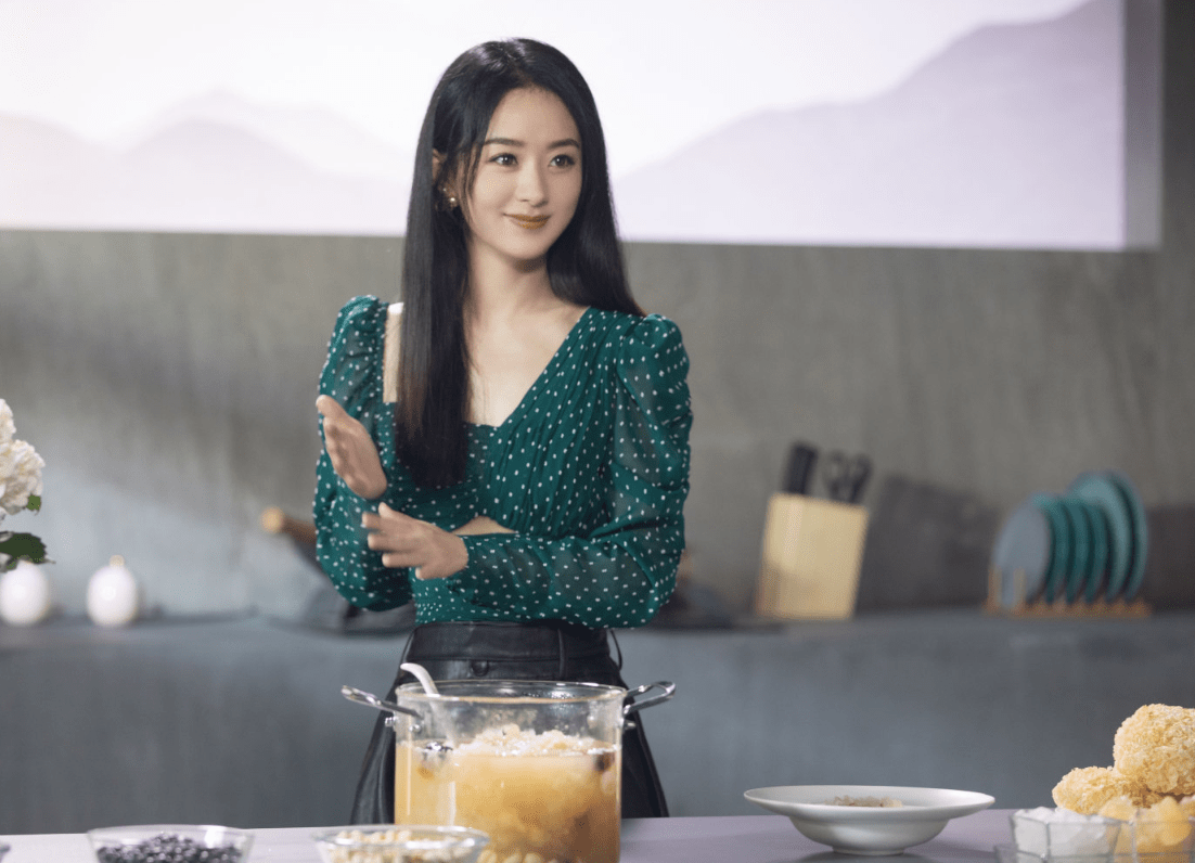 《中餐厅5》要爆了!常驻团队空前豪华!她也会作为飞行嘉宾回归_赵丽颖