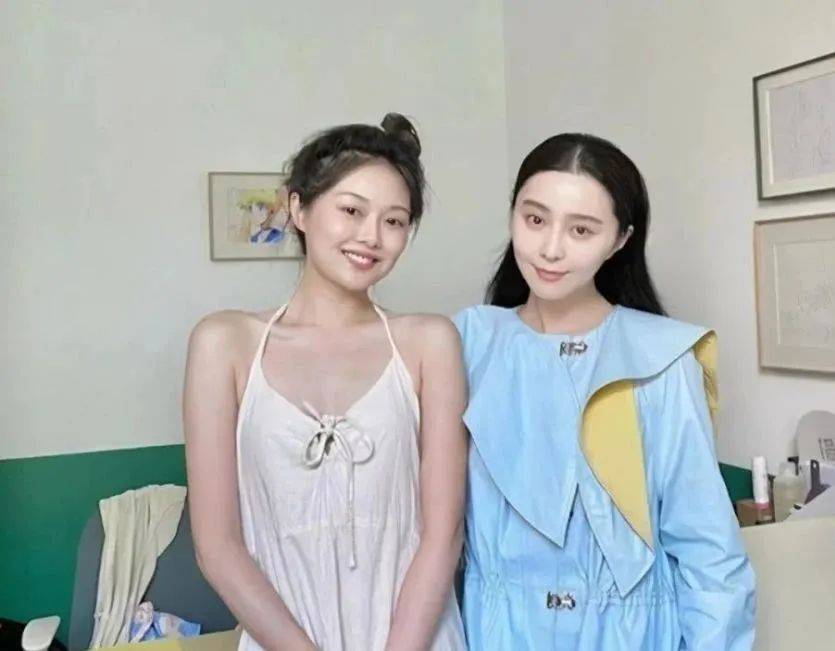 李嘉欣|看到章泽天梁洛施的脸，才明白原来富豪的喜好都有迹可循