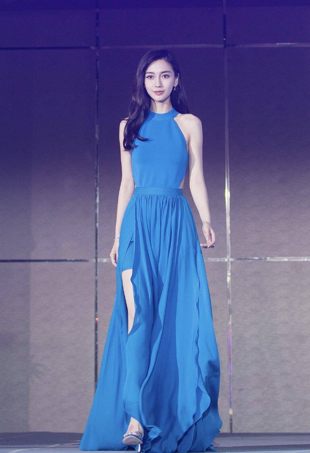 杨颖|女星都爱开叉裙！唐嫣baby江疏影甜美又气质，41岁刘涛美得太惊艳