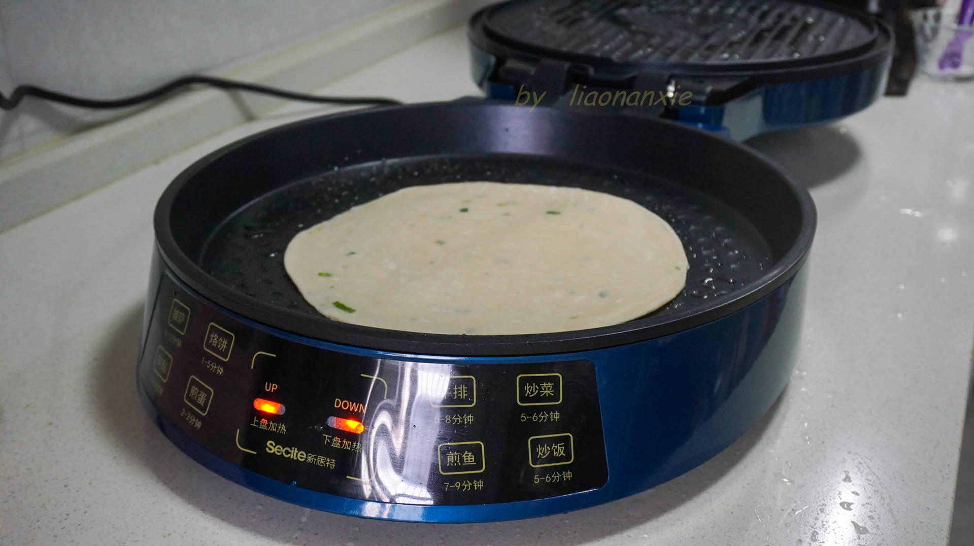 时间|15分钟做好早餐，有烤肉有手抓饼，女儿吃得可香了