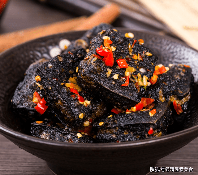 辣味|建议:逛大润发时,看到这些辣味零食别小气,香辣过瘾特解馋!