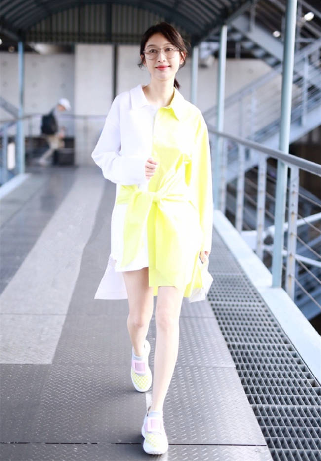 俞飞鸿|优雅迷人的衬衫裙，俞飞鸿韩雪教你来演绎，什么叫做气质如兰