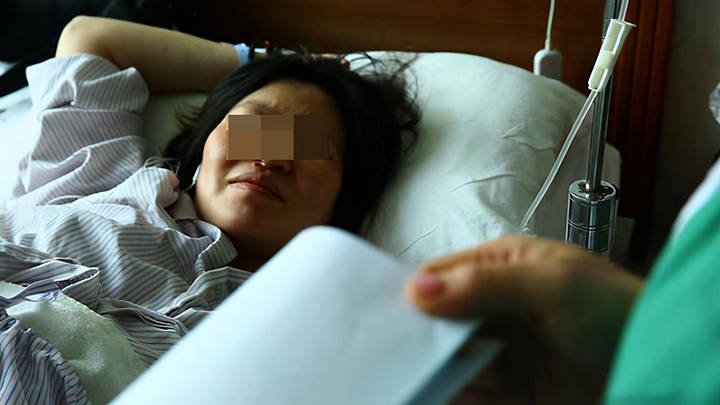 生活|18岁哥哥与2岁妹妹争吵，妈妈本想责怪，却被妹妹的一个举动化解