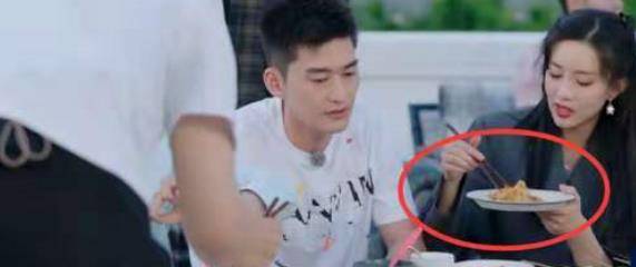 因为|张翰孟子义、周也和彭楚粤的互动，让周杰大呼，这不是恋爱节目