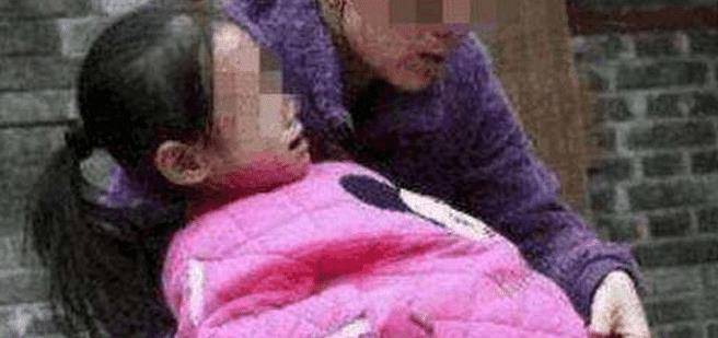 家长|女儿交爷爷照顾，一个月后女儿肚子变大了，结果却让人哭笑不得