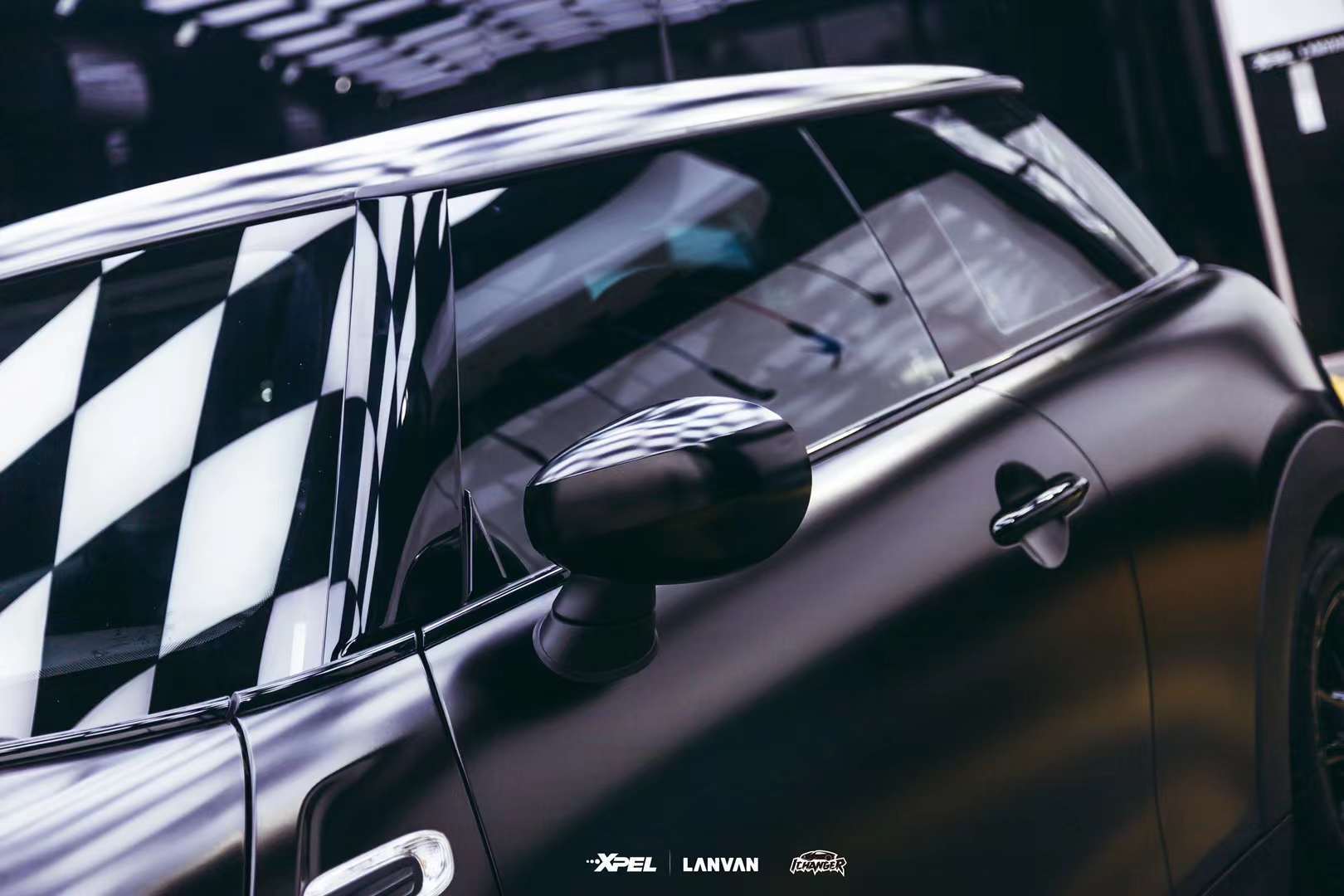 icr改色膜出品:宝马mini贴膜ichanger改变者改色膜电光金属黑