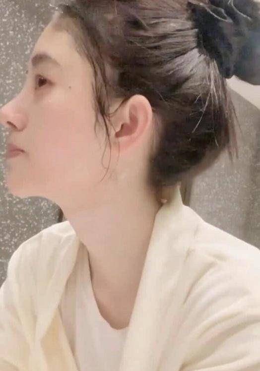 景甜|赵露思：我卸妆了，景甜：我卸妆了，鞠婧祎：我卸妆了，杨幂：你们聊