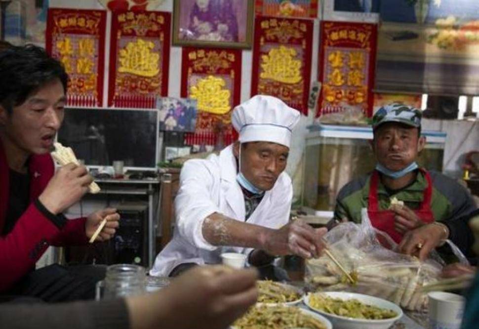 企业|从3元一碗拉面，到注册资金300万开公司，“拉面哥”被网信办点名？