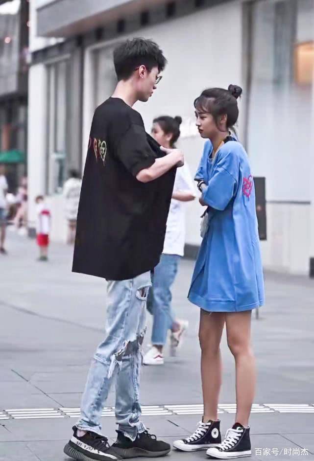 情侣|真香警告：6月情侣装不会火，火的是“你上衣我当裙穿”，满分甜