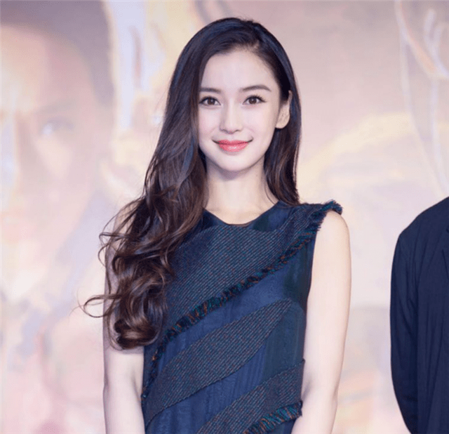 下巴|女人身上有这3根“美人线”，无论是穿裙子还是裤子，大牌既视感