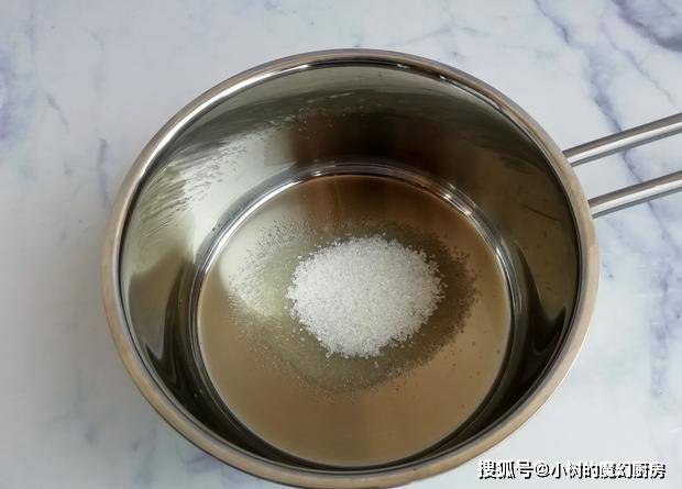 小火|1把玉米1勺白糖,教你在家做爆米花,2分钟爆一锅,粒粒开花香甜