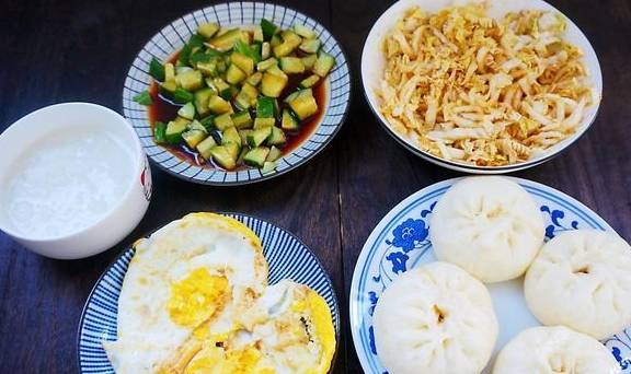 做法|晒晒一家三口的早餐,7天不重样,每天一大桌,做法不难还好吃