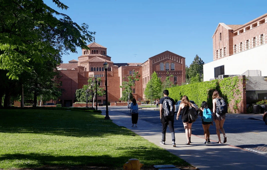 加州大学缩减国际生招收名额,ucla,ucb,ucsd申请难度加倍!_提案