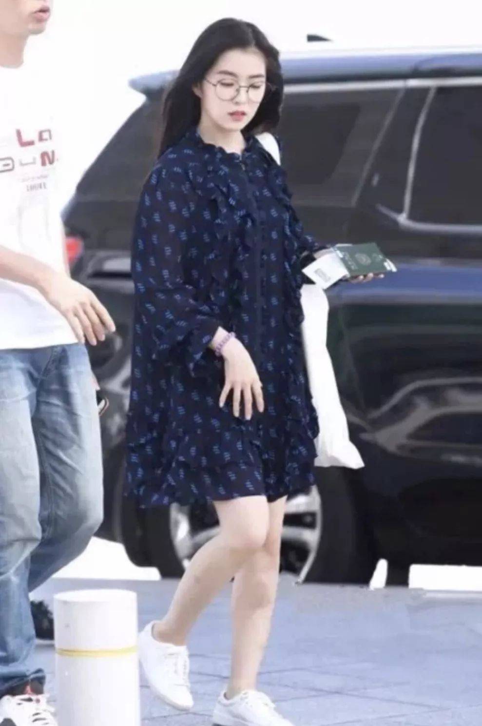浅色|碎花裙怎么挑不俗气？