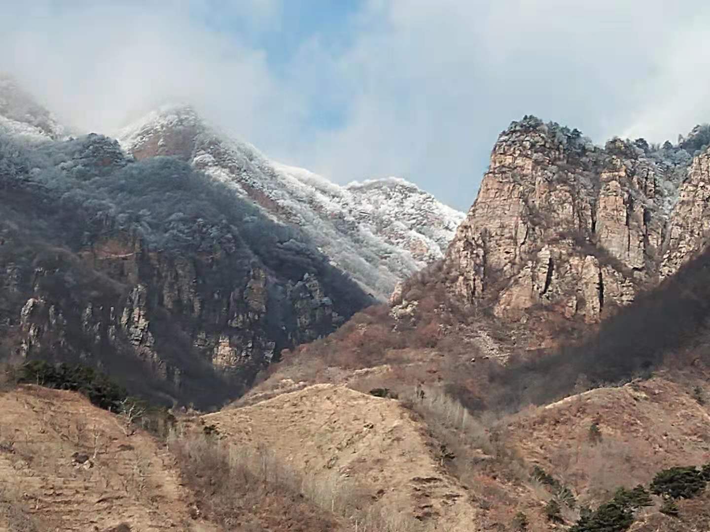 北方小黃山塞外小江南雄奇溫婉的美景竟在這個小山村齊聚花市村