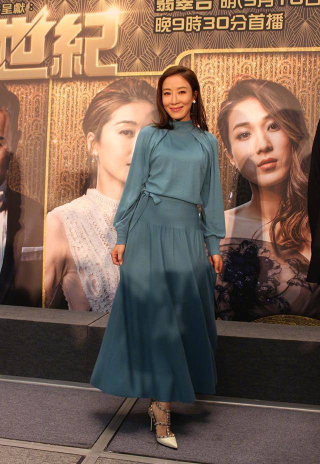 tvb|杨怡的腰臀比太完美，从视觉效果上秀出苗条曲线，这样穿可真抢镜