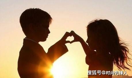 公婆|姑姐生了个儿子回娘家做月子，女儿学一句话，姑姐被赶回了婆家