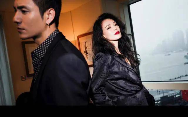 眼睛|有3个特点的女生，长得一般、拍照却很上镜！不怎么化妆也好看