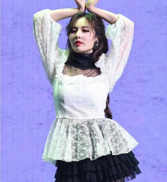 下装|有一种男友力叫泫雅男友，你穿50cm过膝长靴，我也敢陪你