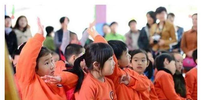 因为|4岁宝宝被5次退园，老师说：我不是保姆，宝妈尽无言以对