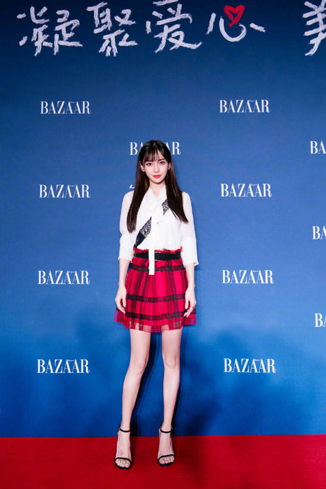 身材|angelababy的时尚就这?1800的半裙出门“反着穿”,一般人真不敢