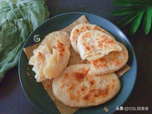 做法|早餐,我家爱吃这个饼,不醒面,不发面,出锅层次分明,外酥里软