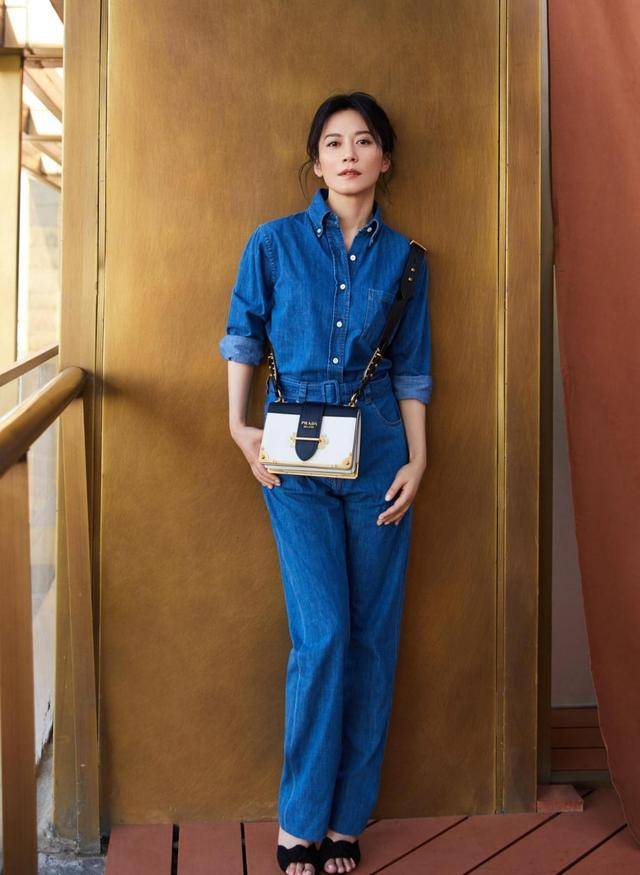 因为|真正精致优雅的女人，夏天很少穿t恤、短裤