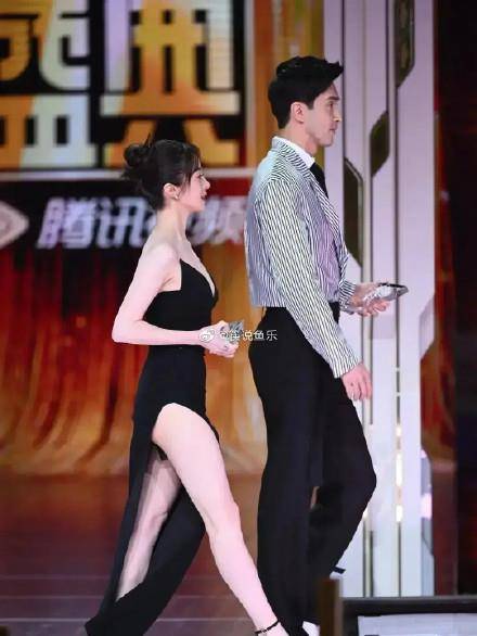 盛典|又是盛典!刘亦菲又仙又欲,杨幂深v撩人,热巴吊带蕾丝艳压全场